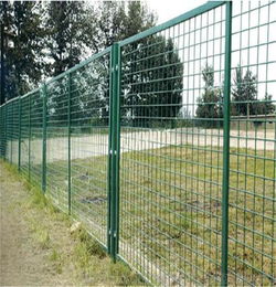 池州焊接围栏网 框架围栏网 高速公路栅栏低价处理